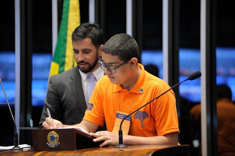 Pedro Netto Assumindo a Mesa do Senado